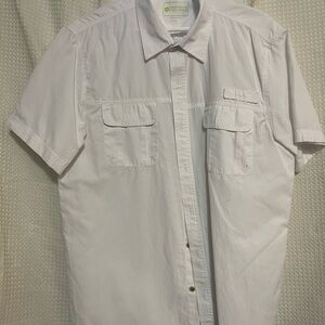 G.H. Bass & Co. White Short-Sleeve Button-Down Shirt with Chest Pockets